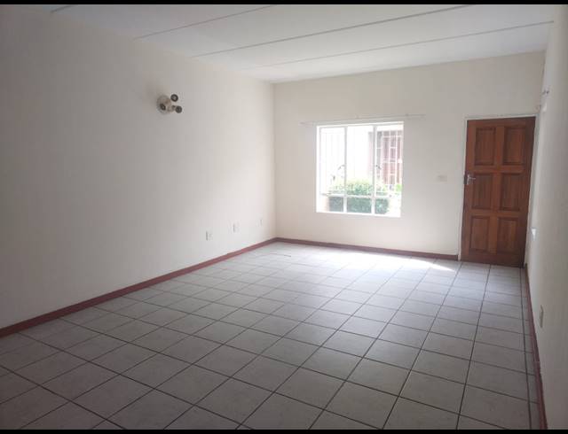 2 BEDROOM APARTMENT FOR SALE IN COMET